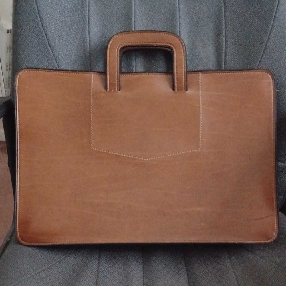 Classic Tan Leather Briefcase